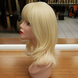 Katlı Kesim Orta Boy Fiber Sentetik Peruk Platin